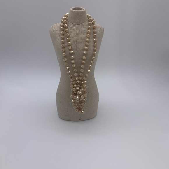 Long Vtg. MCM. Hand Knotted Shiny Sparkly Cream Beige Faced Glass Beads Necklace - Picture 1 of 5